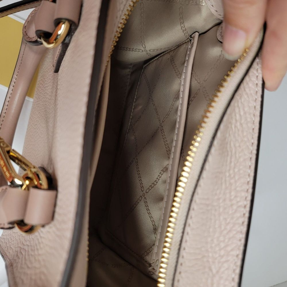 Michael Kors Kris Small Color-Block Pebbled‎ Leather Satchel. - Picture 4 of 16